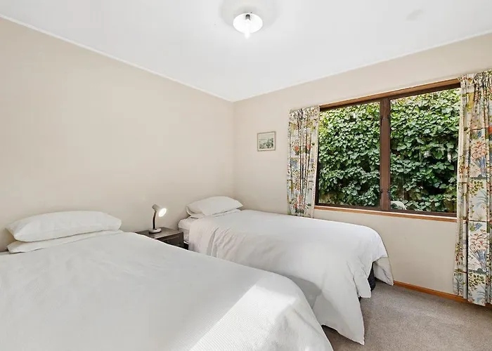 Sycamore Place - Holiday home Wanaka